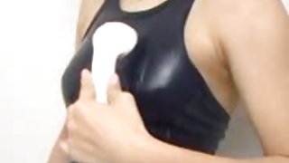 小伙子和一個情人他媽的在一個綁定的傢伙面前